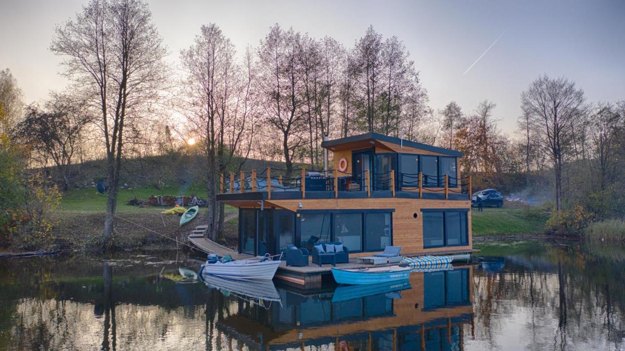 Dom Na Wodzie Nad Jeziorem Krzywe Piecki  Esterno foto